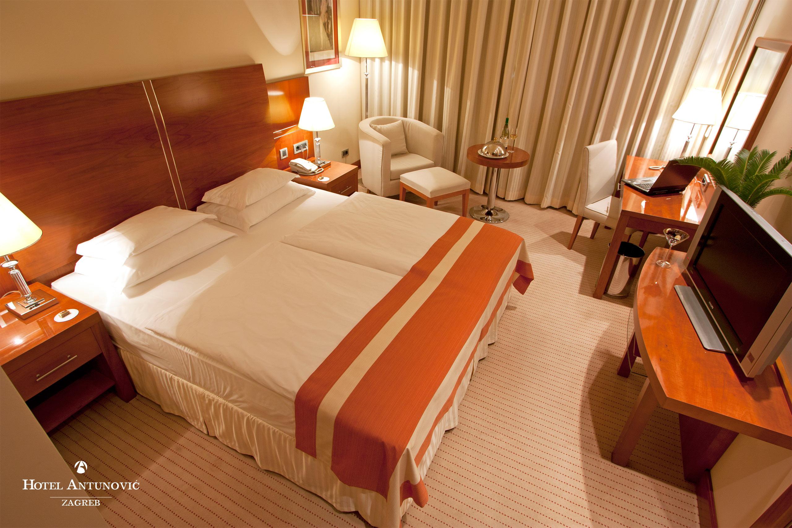 Hotel Antunovic Загреб Экстерьер фото