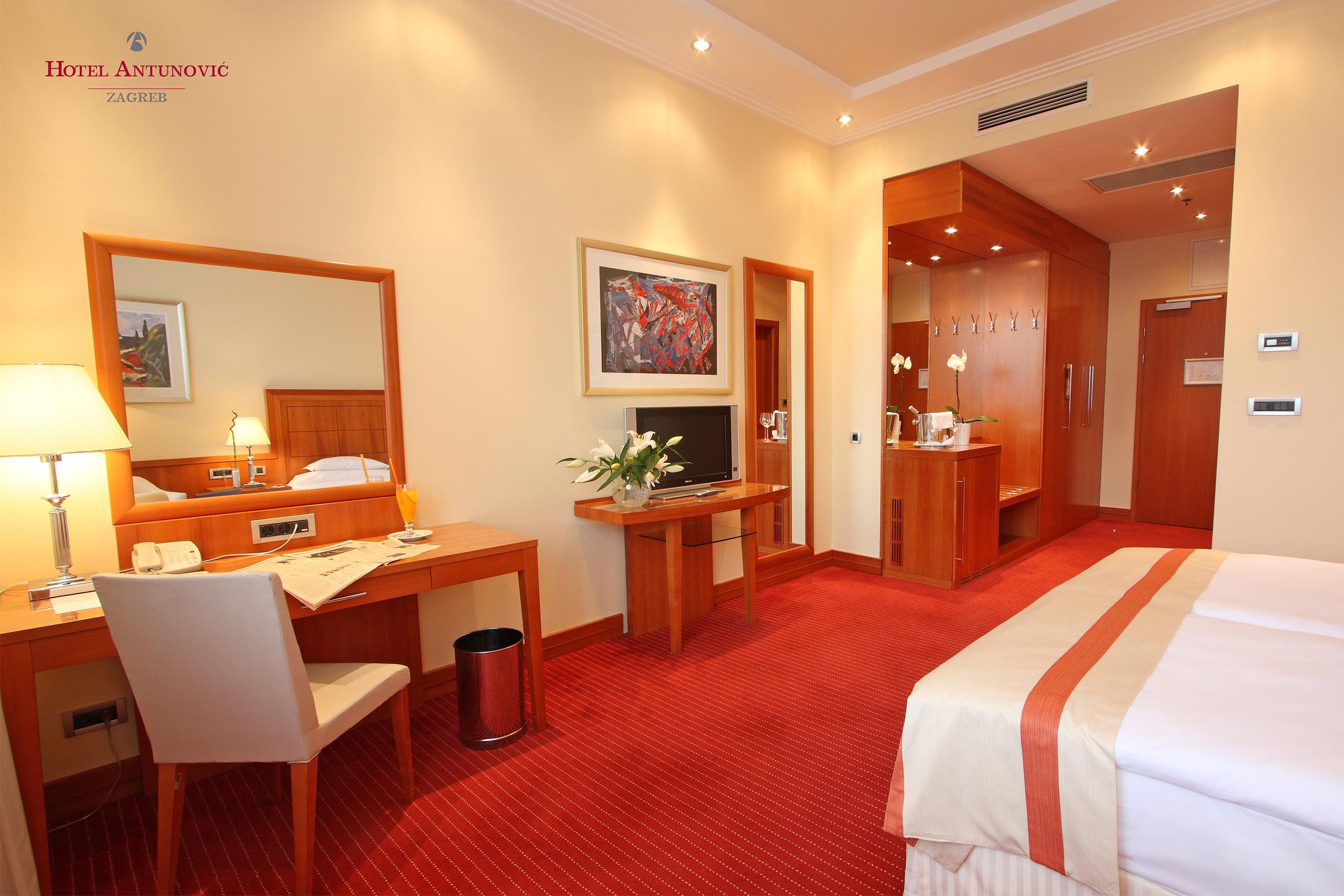 Hotel Antunovic Загреб Экстерьер фото